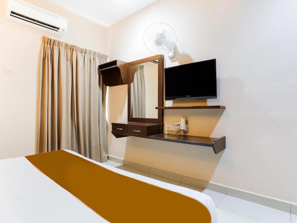 Sejati Hotel Sitiawan Exterior photo