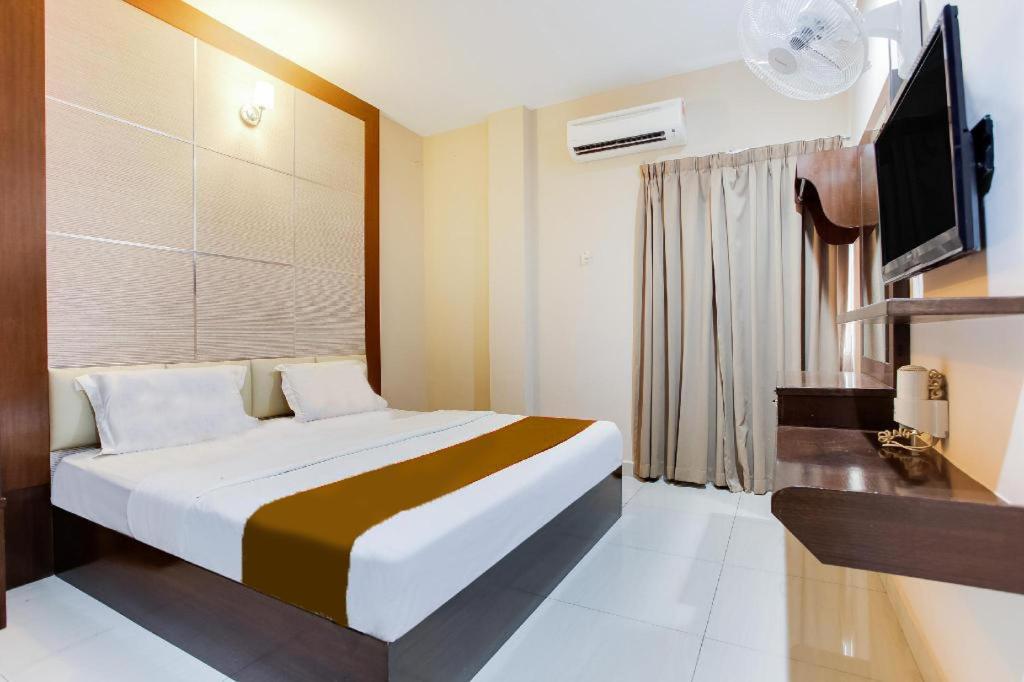 Sejati Hotel Sitiawan Exterior photo
