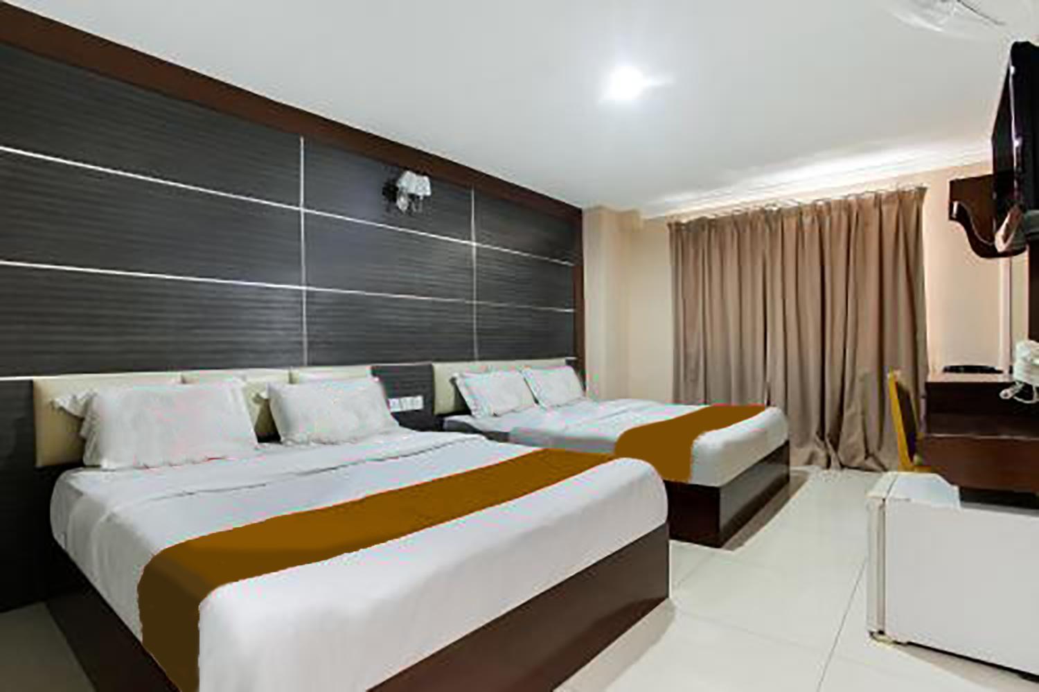 Sejati Hotel Sitiawan Exterior photo