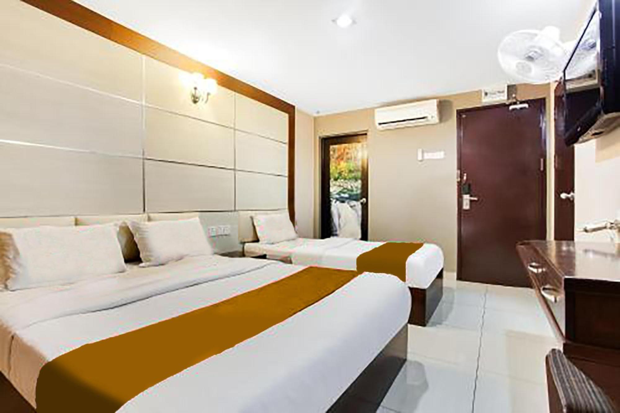 Sejati Hotel Sitiawan Exterior photo